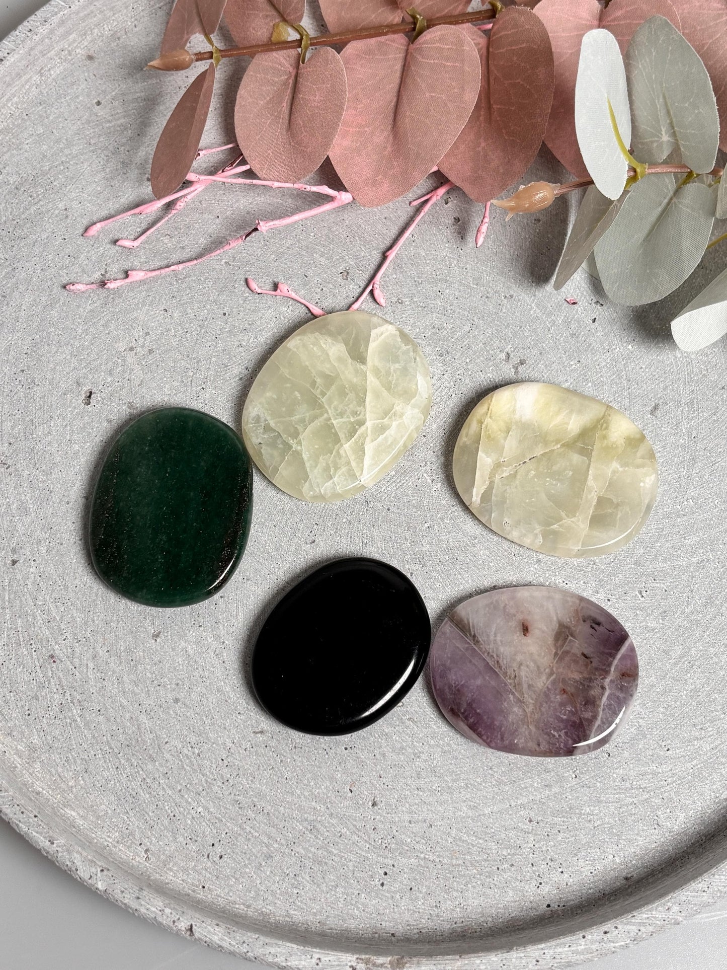 Worry Stones Sorgensteine aus Kristall, Verschiedene Kristalle zur Auswahl für Entspannung & Achtsamkeit