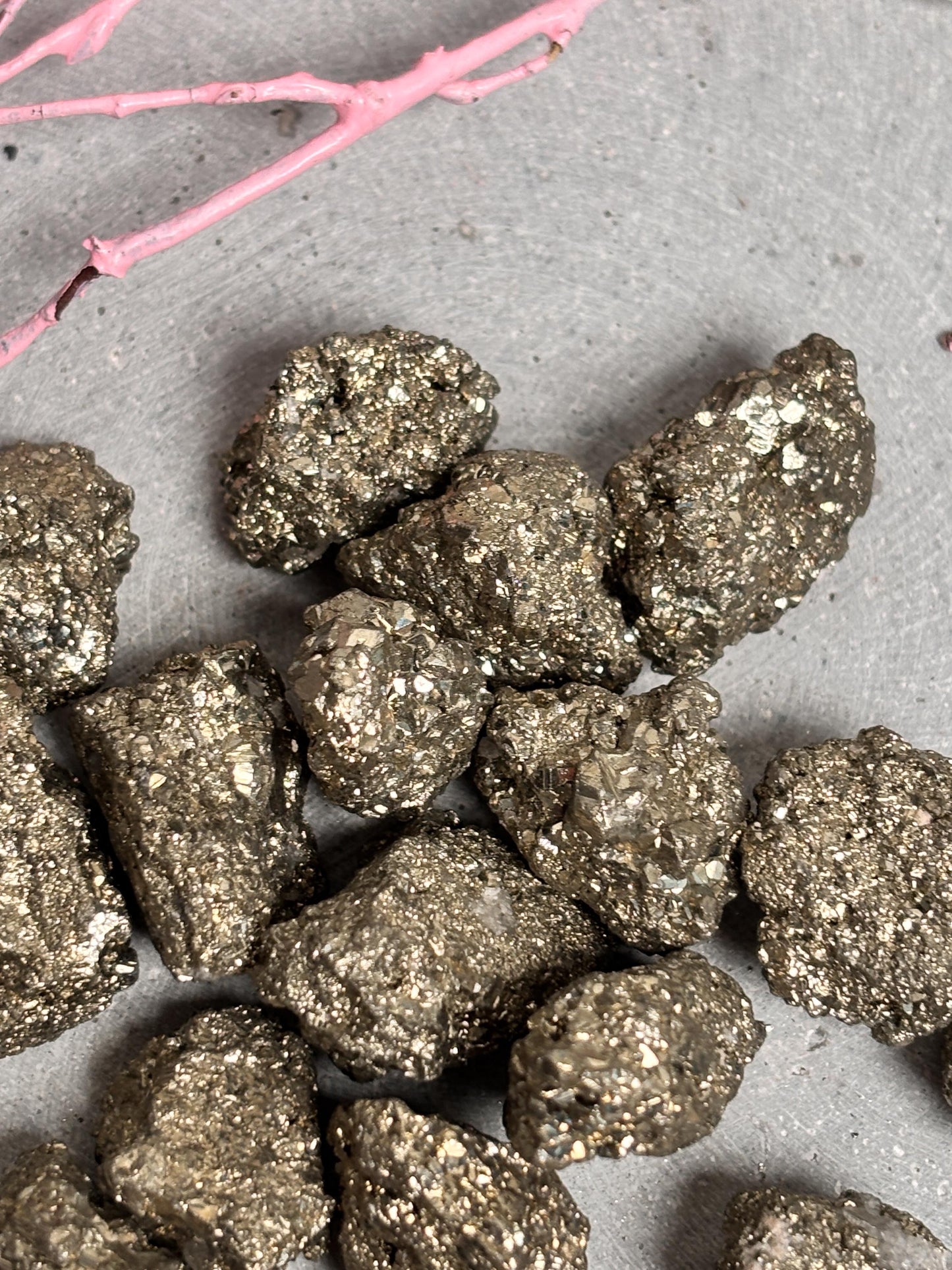 Pyrit Rohsteine Hochwertige Qualität, natürlicher Goldglanz, perfekte Deko & Geschenkidee für Energiearbeit