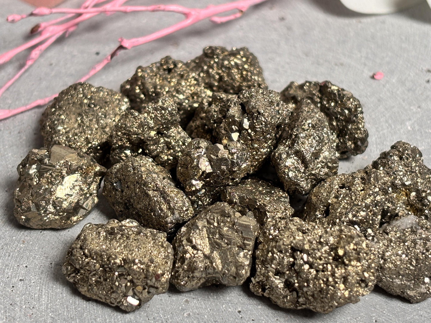 Pyrit Rohsteine Hochwertige Qualität, natürlicher Goldglanz, perfekte Deko & Geschenkidee für Energiearbeit