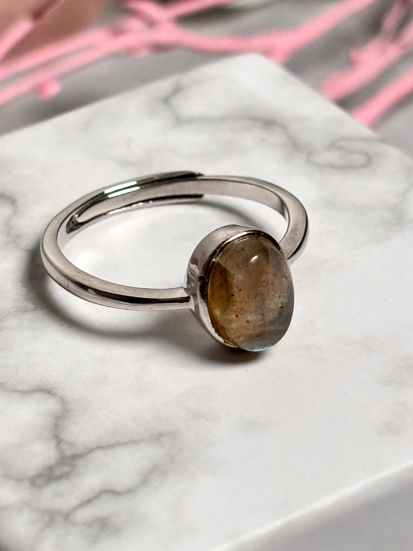 925 Silberring mit ovalem Labradorit Größenverstellbar | Edelstein Ring | Labradorit Schmuck | Silberring Damen
