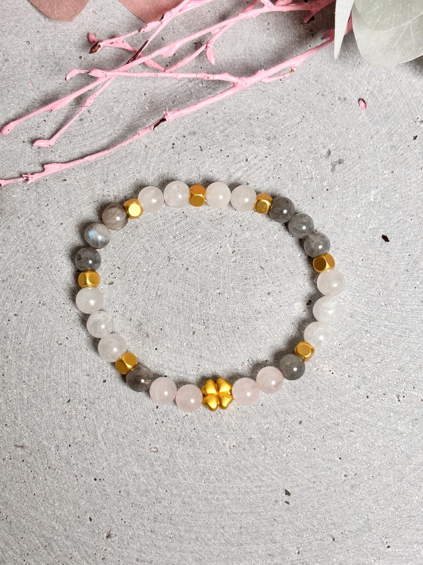 Elastisches Perlenarmband Rosenquarz, Labradorit & Mondstein Vergoldete Elemente | Edelstein Armband für Balance und Harmonie