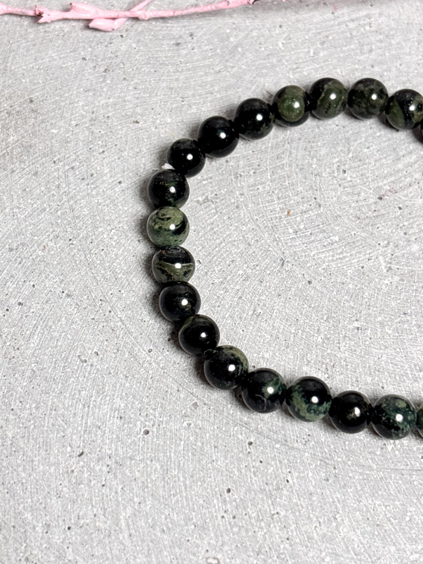 Kambaba Jaspis Perlenarmband 6mm Elastisch, Naturstein Armband grün, Heilstein Schmuck, Geschenk Idee