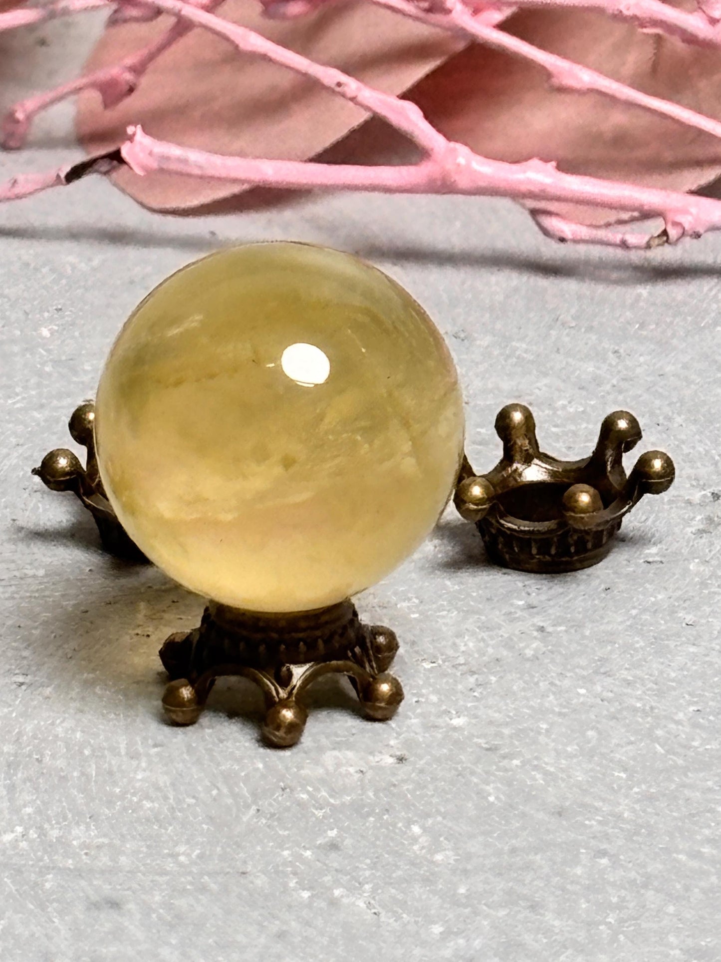 Mini Krönchen Halter in Antik Bronze Kleine Krone für Kristallkugeln, Edelsteinkugeln, Vintage Deko, Esoterik Display