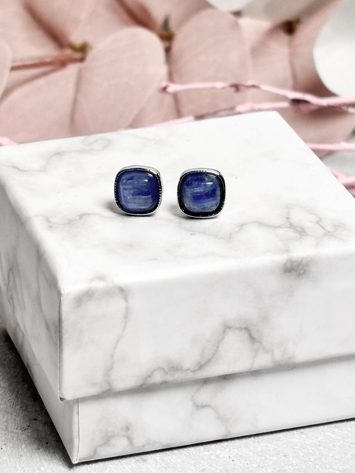 925 Silber Ohrstecker mit Kyanit quadratische Edelstein Ohrringe, eleganter Silberschmuck