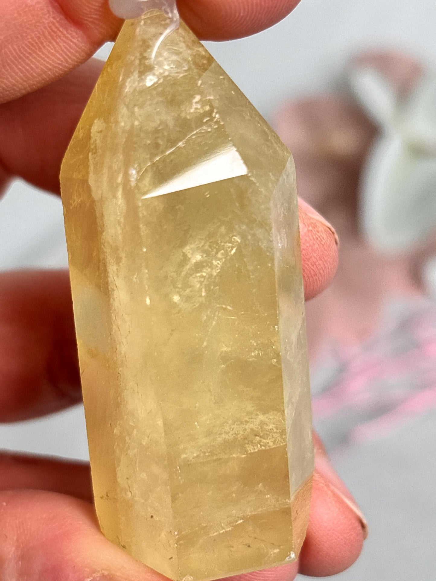 Kleiner Citrin Turm mit Regenbogen | Naturkristall Spitze | Citrin Kristall Deko | Regenbogenkristall | Geschenk für Kristallliebhaber