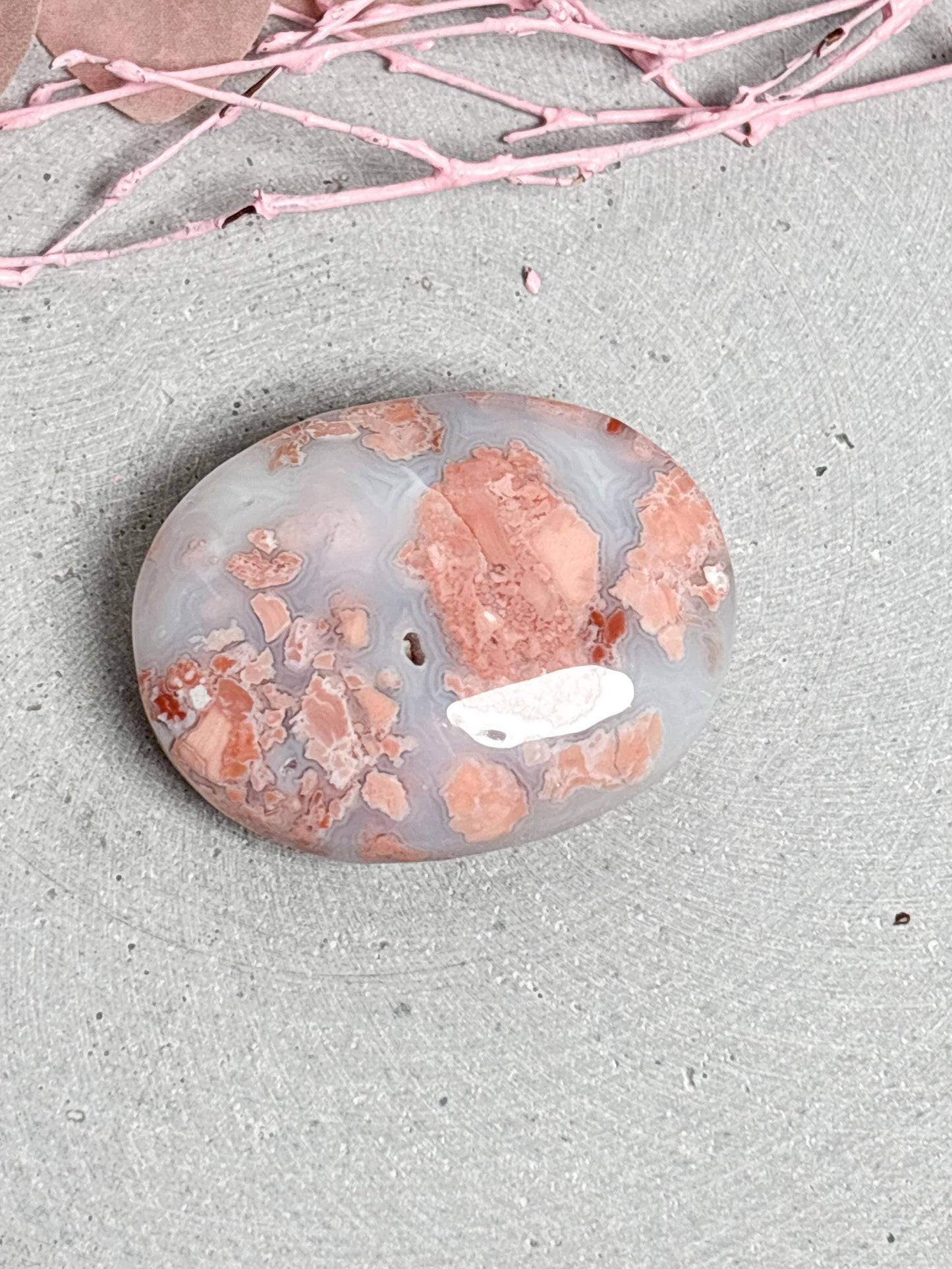 Kirschblüten Achat Handstein | Candy Cotton Palmstone | Edelstein Handschmeichler für Entspannung