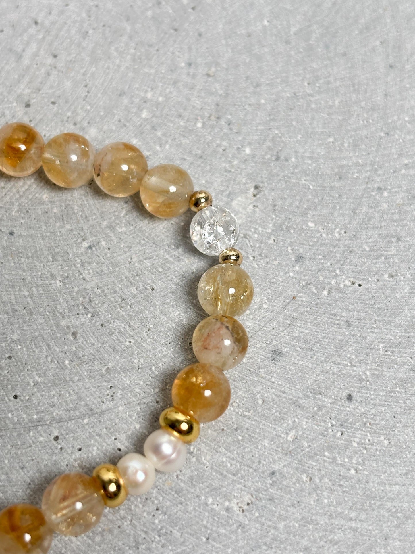 Golden Healer Armband mit Süßwasserperlen & Muschelstern 6mm Perlen, elastisch, Heilstein Schmuck, Sommerarmband, Kristallarmband Damen