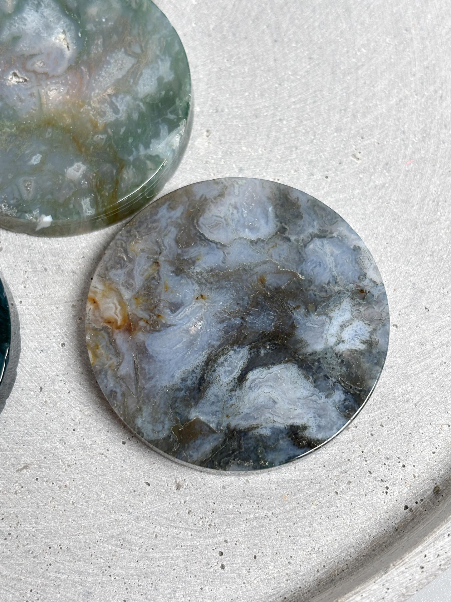 Moosachat Untersetzer aus Naturstein ca. 5,7cm große Scheiben mit einzigartigem Muster, ideal für Altare, Deko oder Kristallrituale