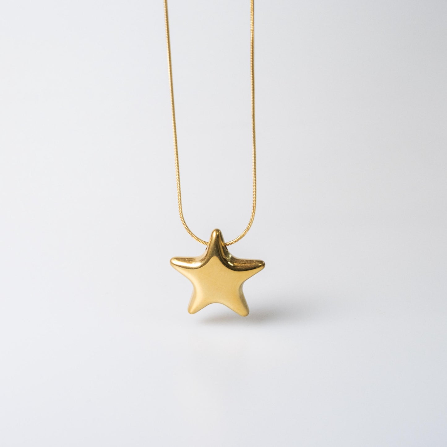 Edelstahlkette vergoldet mit Stern Anhänger 40cm Schlangenoptik 0,8mm 16k Gold Stern Halskette Damen Edelstahl 304 Schmuck