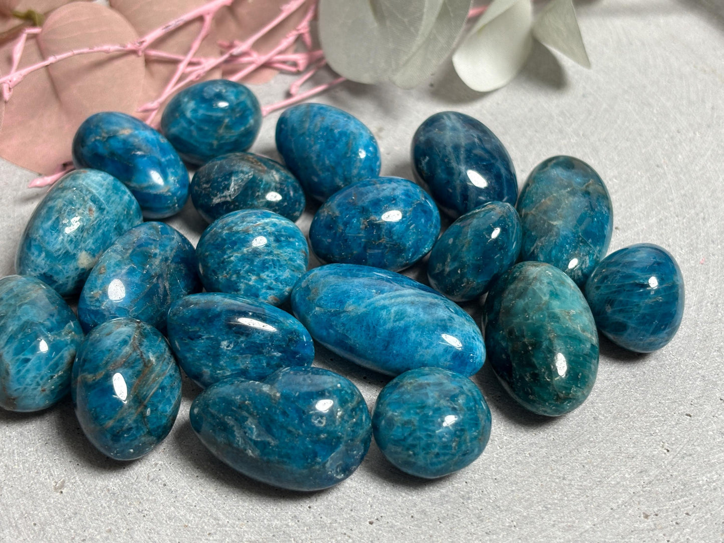 Trommelstein Apatit Blau | Edelstein zur Motivation , Intuition | Naturstein in 3 Größen | Achtsamkeit & Meditation