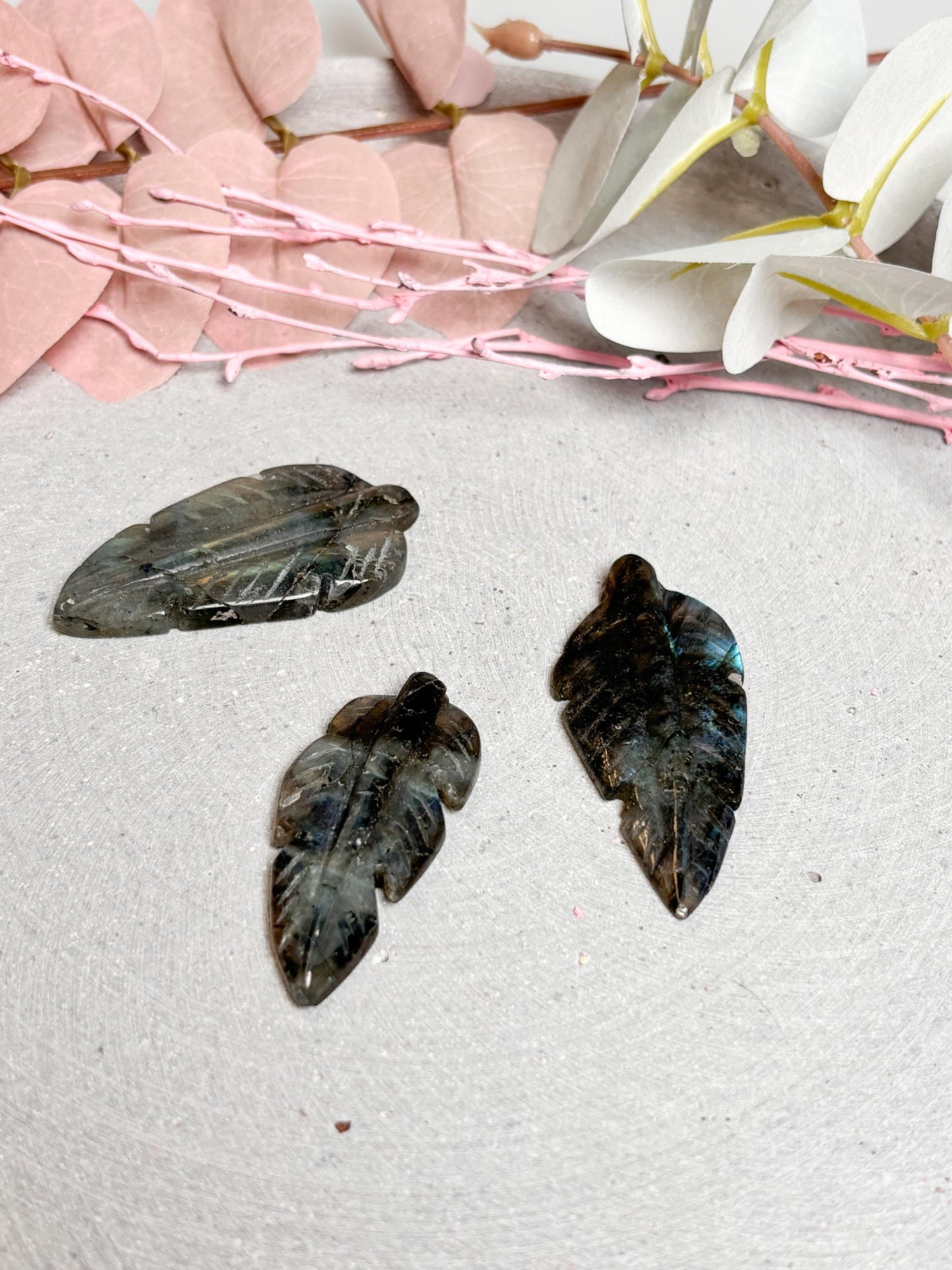 Labradorit Blatt ca. 5,6cm Deko Kristall mit Flash Edelsteinblatt zur spirituellen Dekoration