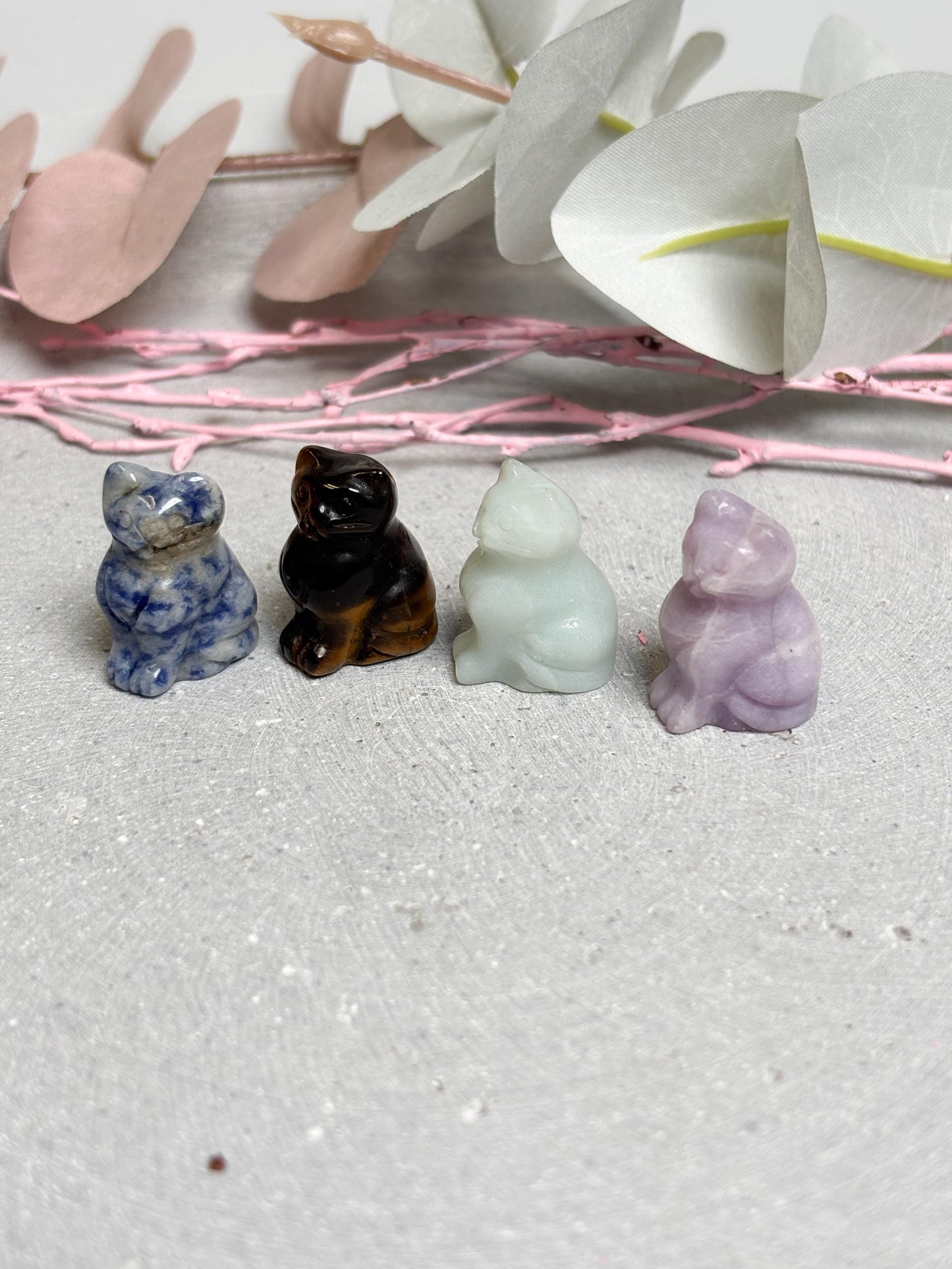 Kleine Katzen Figur aus Kristall 2,4cm Edelstein Katzen Carving in verschiedenen Steinen