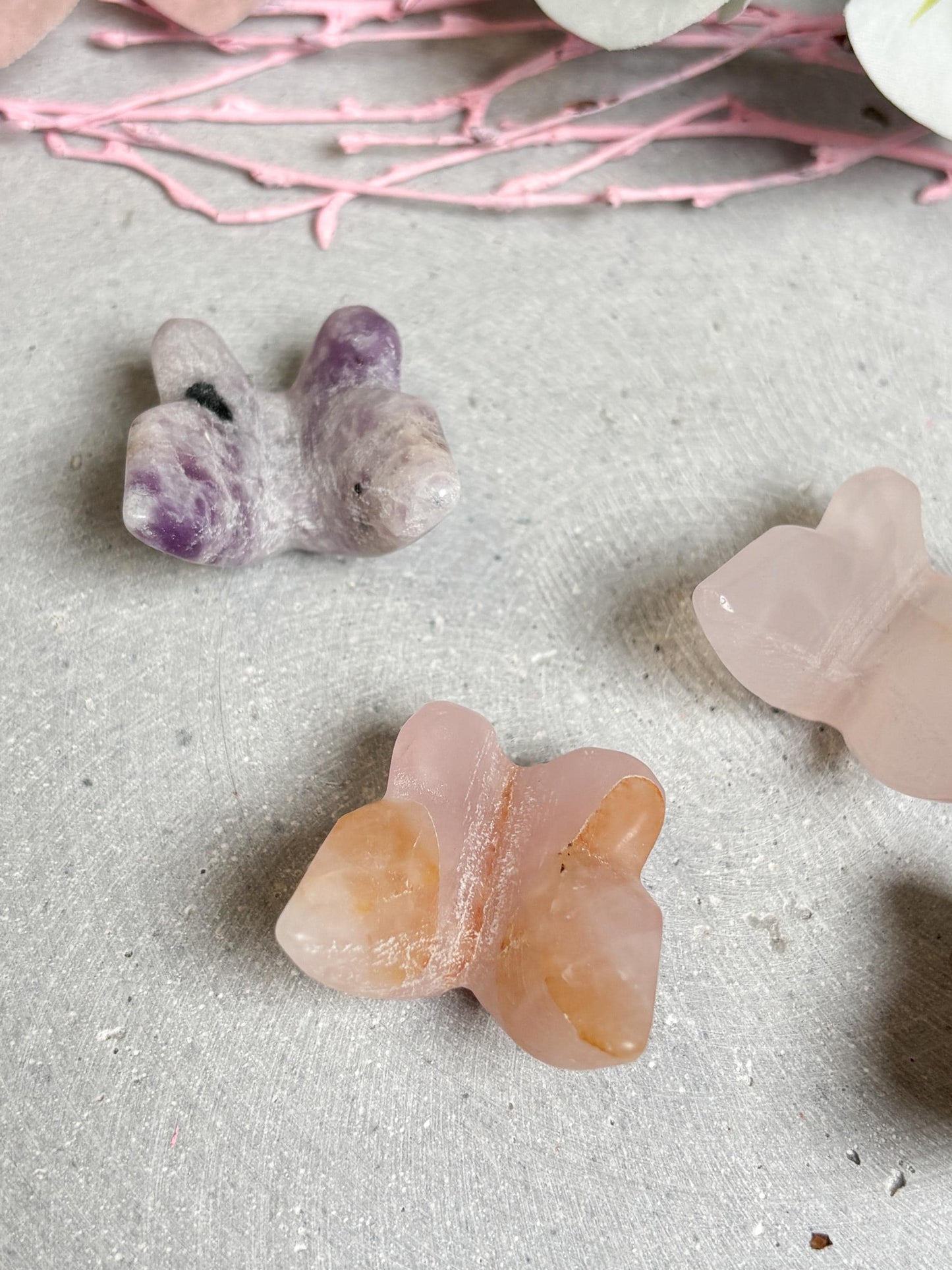 Kristall Schmetterling aus Rosenquarz, Amethyst oder Pink Amethyst Dekofigur ca. 2,9 cm Edelstein Deko & Geschenkidee
