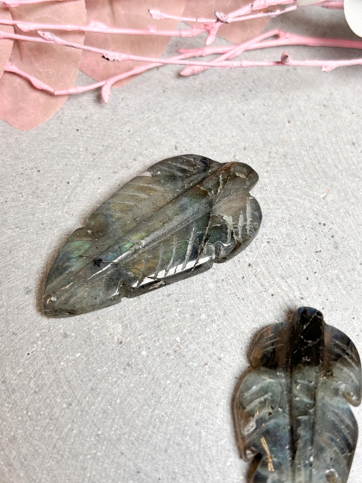 Labradorit Blatt ca. 5,6cm Deko Kristall mit Flash Edelsteinblatt zur spirituellen Dekoration