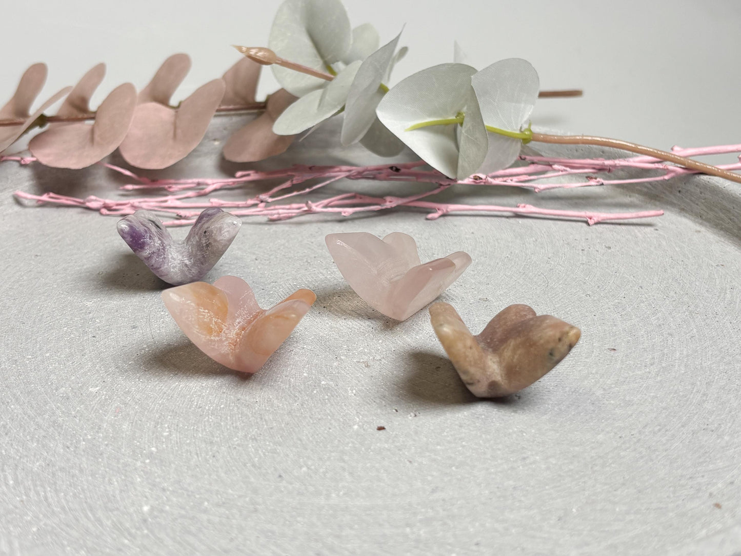 Kristall Schmetterling aus Rosenquarz, Amethyst oder Pink Amethyst Dekofigur ca. 2,9 cm Edelstein Deko & Geschenkidee