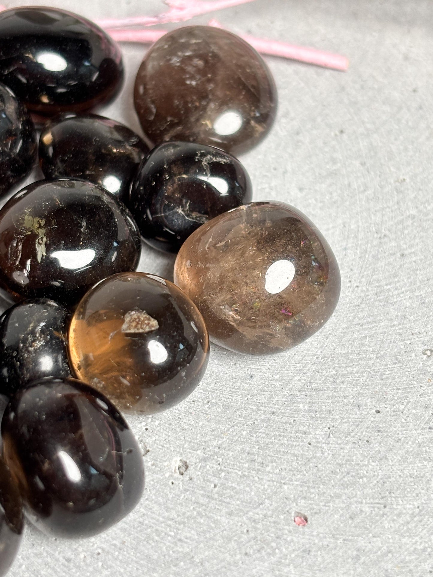 Kleine Rauchquarz Trommelsteine 1,82,3 cm Edelstein Trommelstein Naturstein Kristall Sammlung Deko