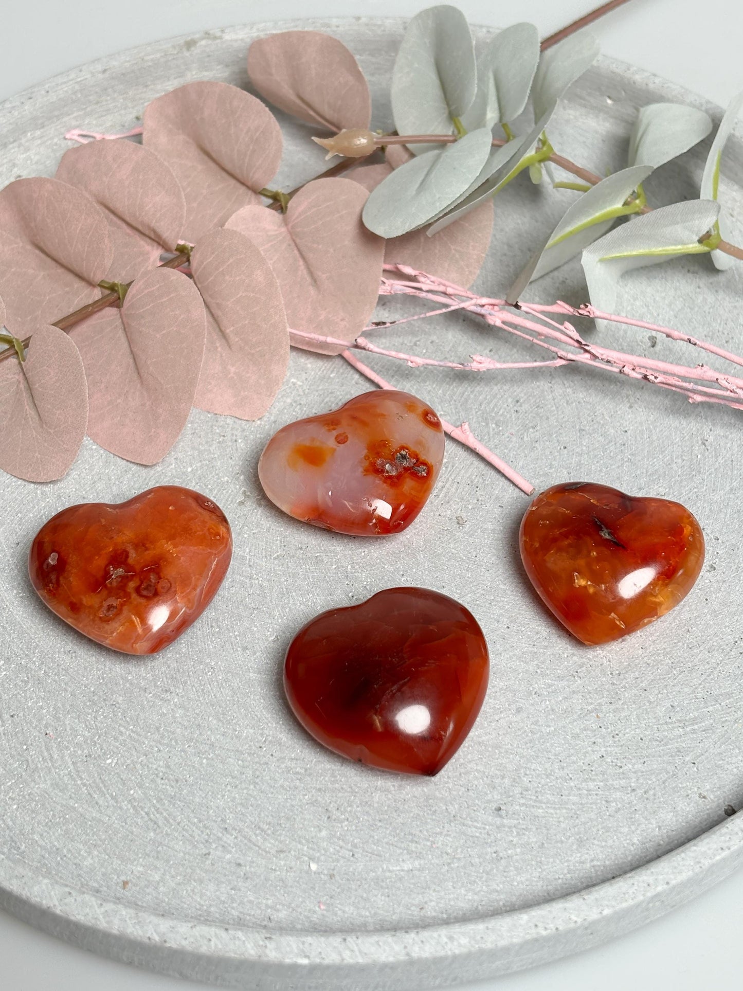 Karneol Herz ca. 3,9 cm rotes Edelstein Dekoherz, Kristall Deko, Heilstein Herz, kleines Geschenk für Kristallliebhaber