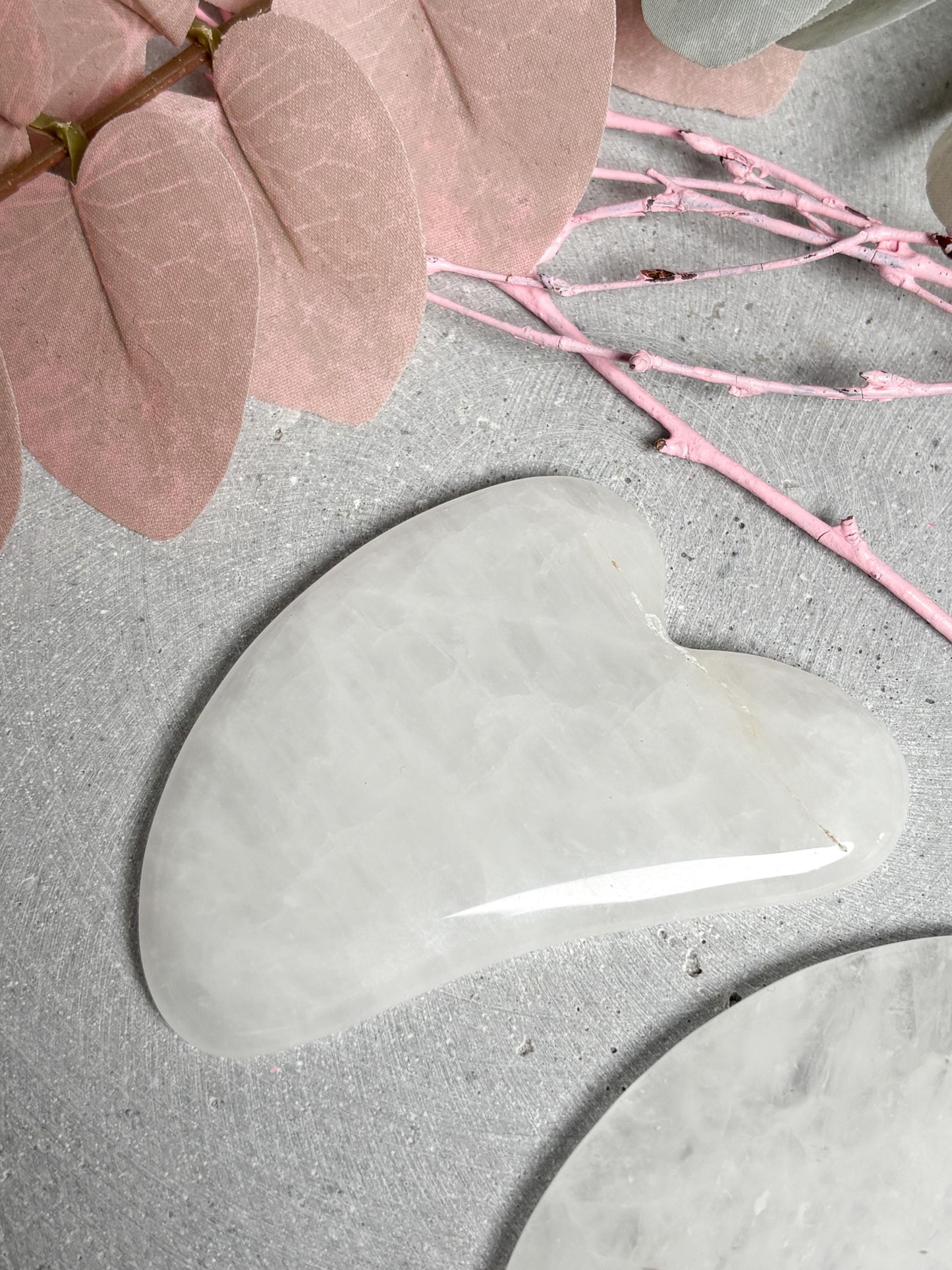 Bergkristall Gua Sha Stein 8x5,3 cm Kristall Massage Werkzeug, Edelstein Gesichtsmassage