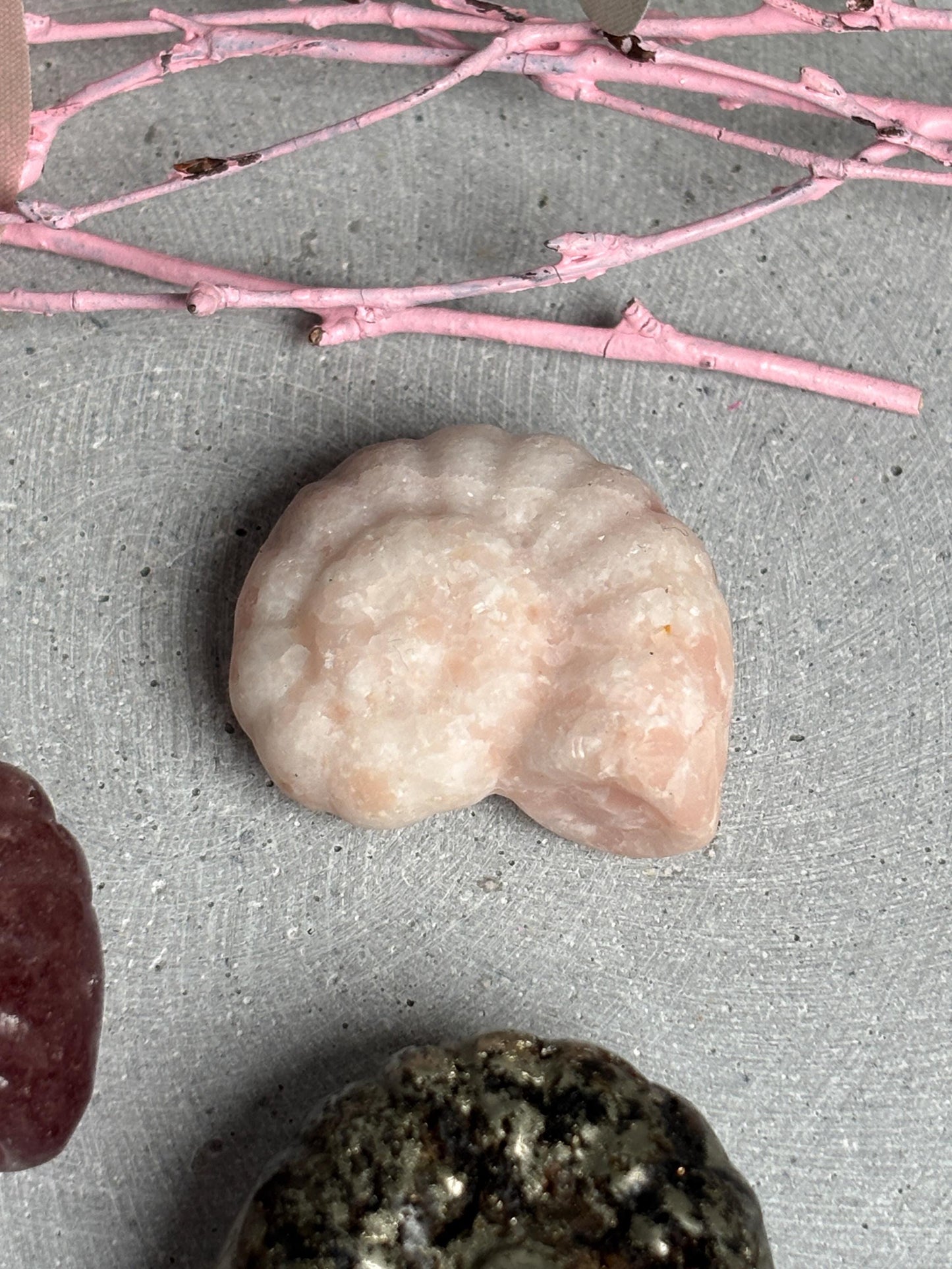Kristalldeko Ammolitform aus Erdbeerquarz, Pyrit und Pink Amethyst ca. 3,2 cm Edelstein Deko Naturstein Kristall