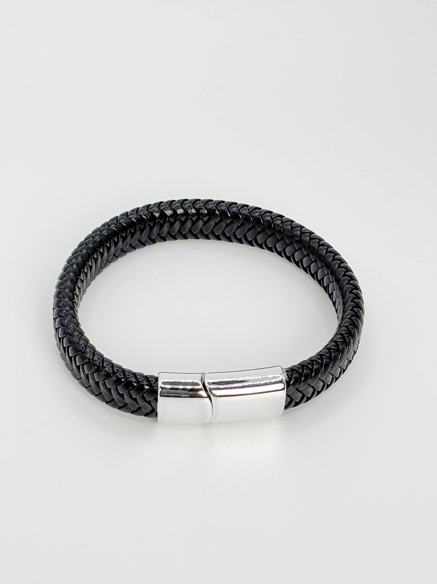 Schwarzes Lederarmband Herren mit Edelstahlverschluss 21cm Länge 1,1cm Breite