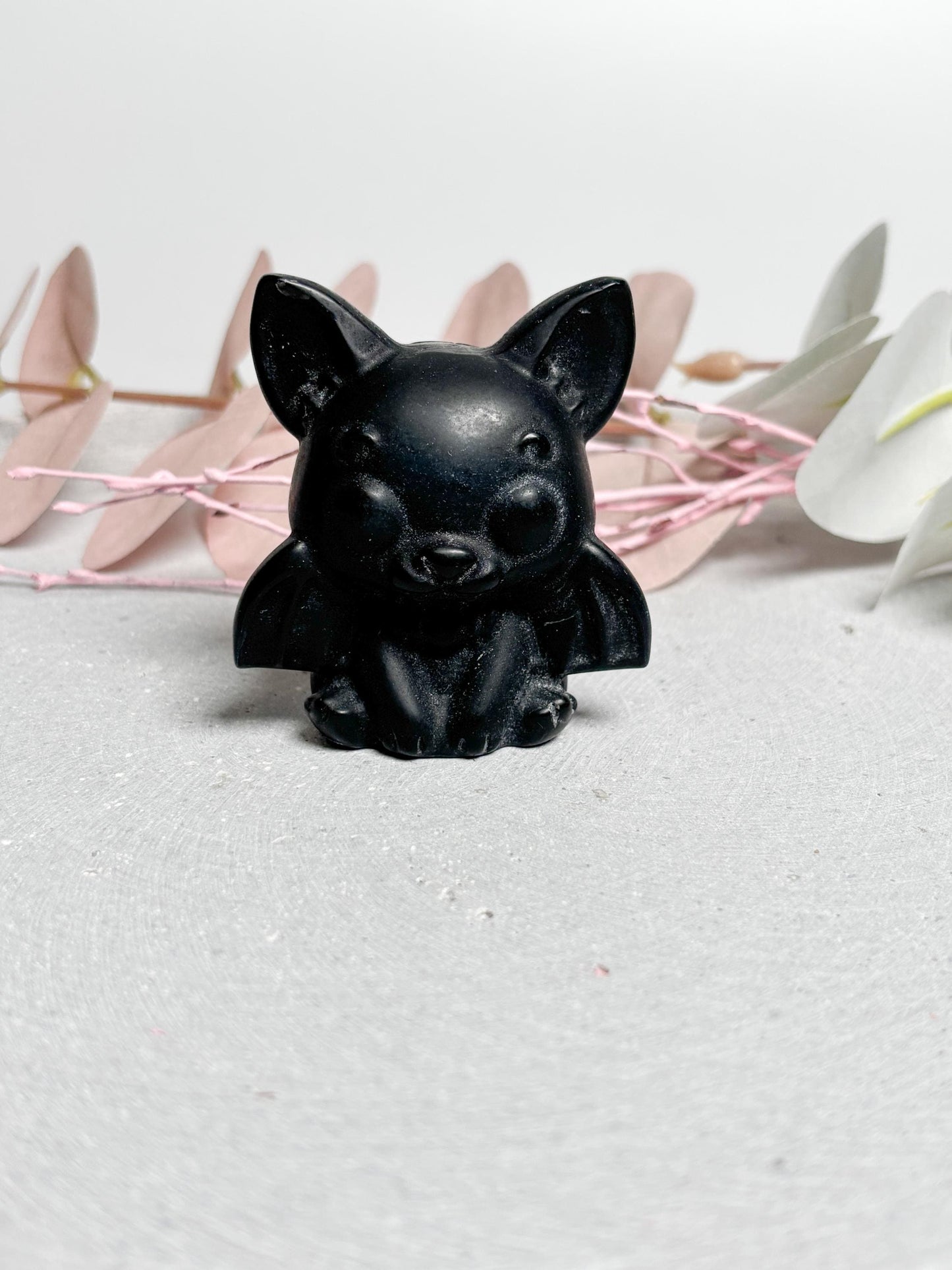 Fledermaus Figur Obsidian schwarz kleine Dekofigur aus Naturstein, poliert, ca. 5,7 cm, Obsidian Fledermaus, Edelsteinfigur, Kristall Deko