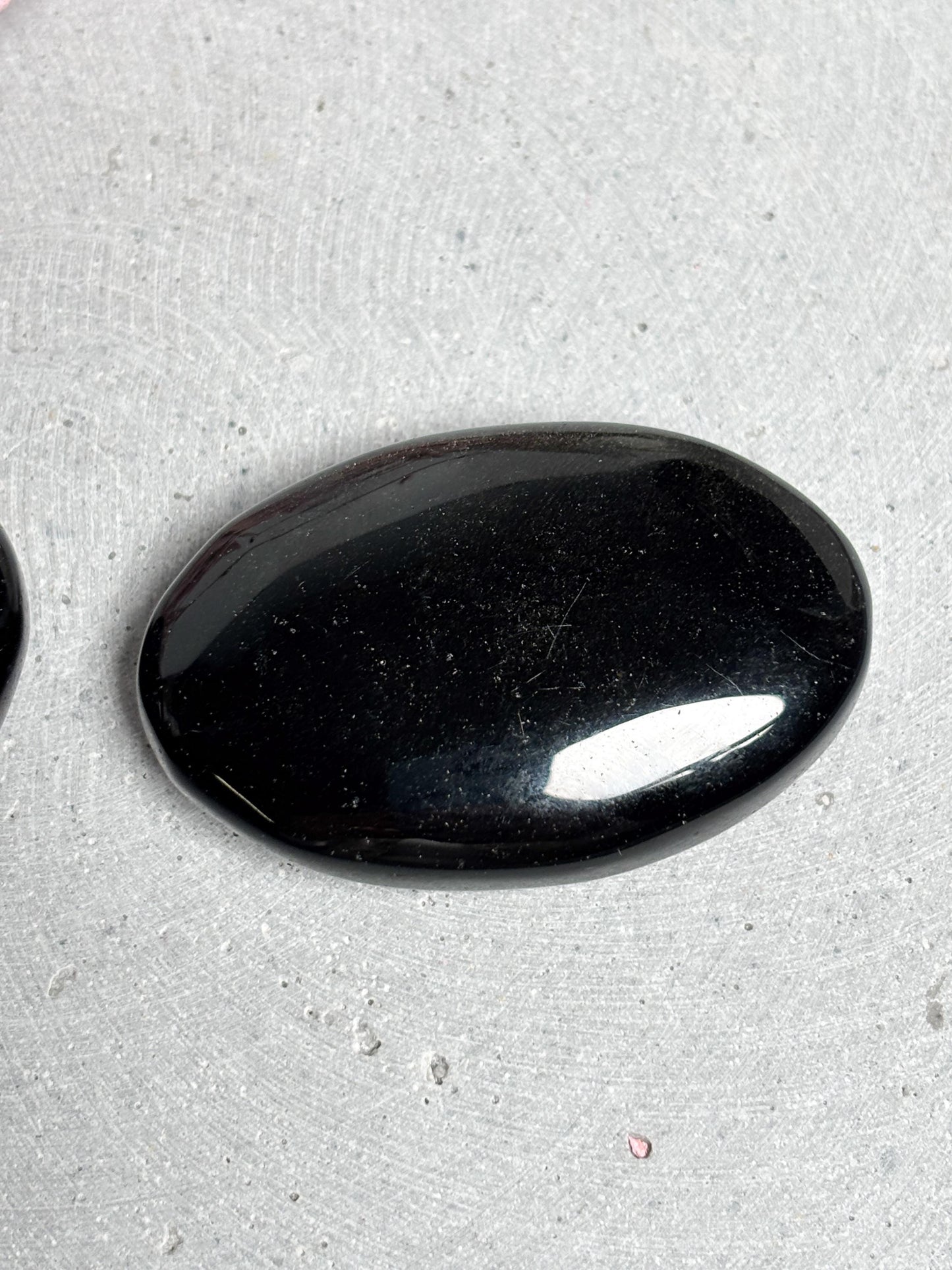 Gold Obsidian Stein Taschenstein ca. 5,3x3,4 cm, polierter Edelstein, Kristall Handschmeichler, Schutzstein