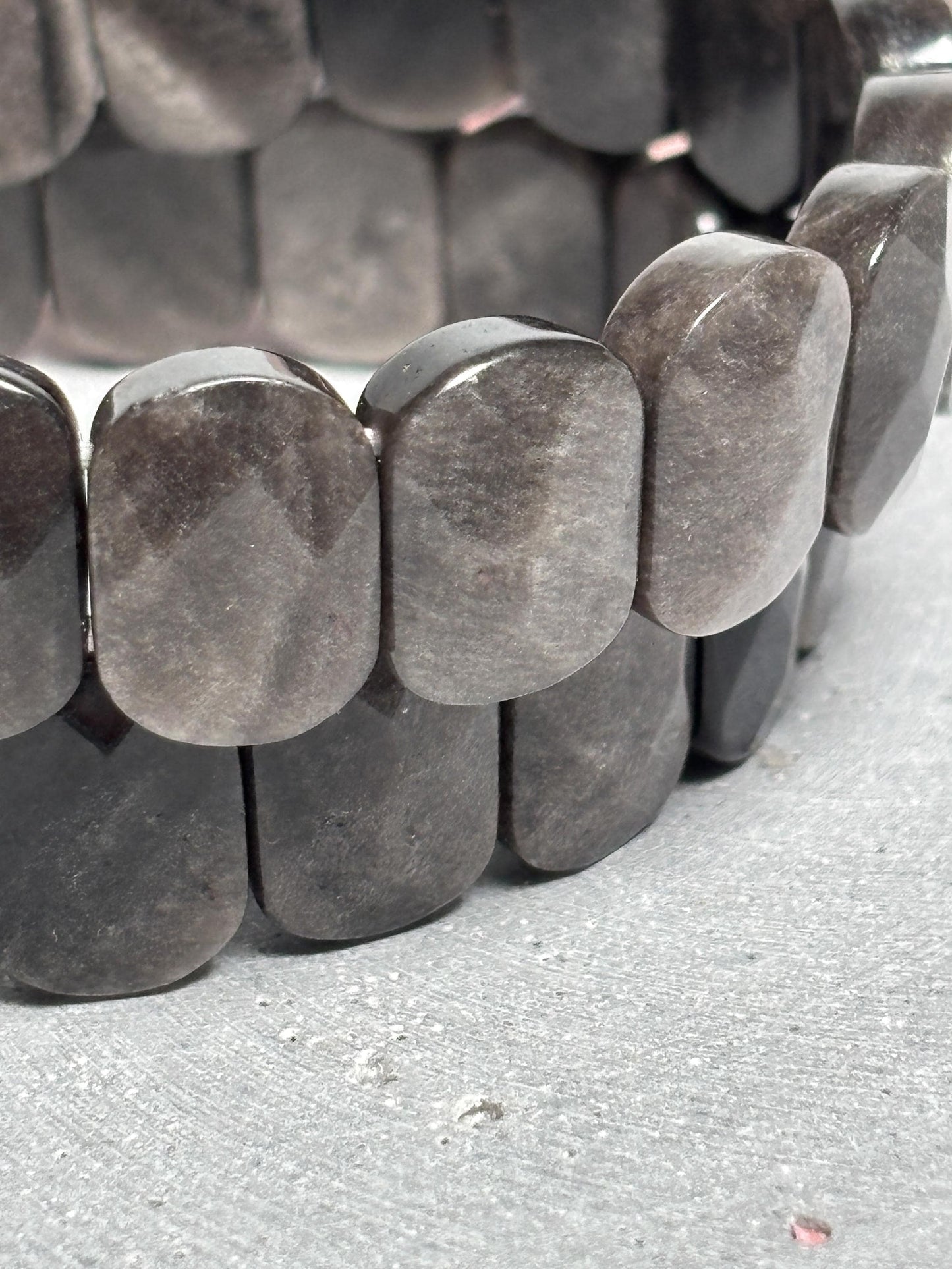 Armreif aus Silber Obsidian ca. 18 cm, elastisch, facettierte rechteckige Perlen, Edelstein Armband Kristall