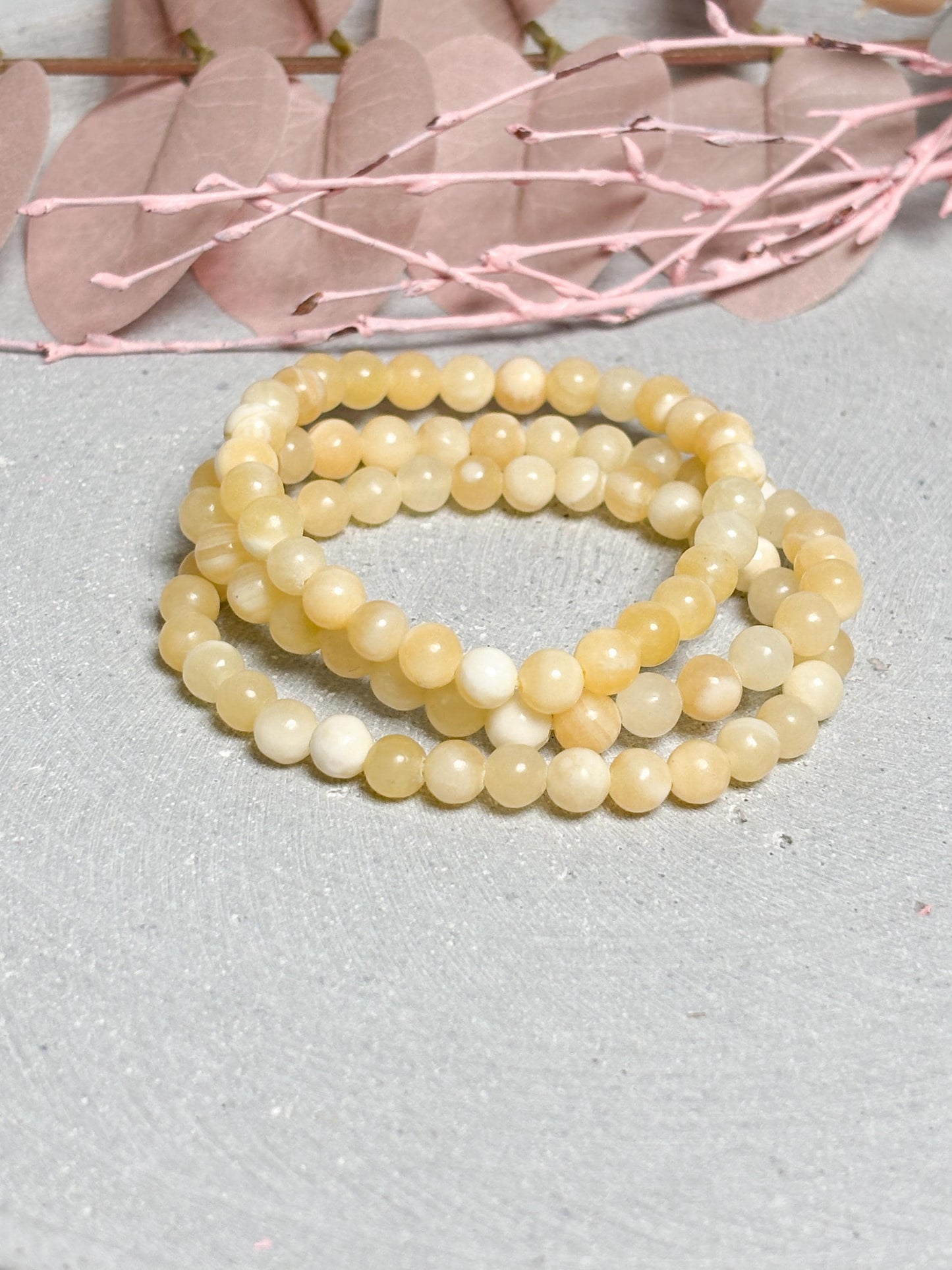 gelber Calcit Armband elastisches Edelstein Armband mit 6 oder 8 mm runden Perlen, Kristall Schmuck, Naturstein