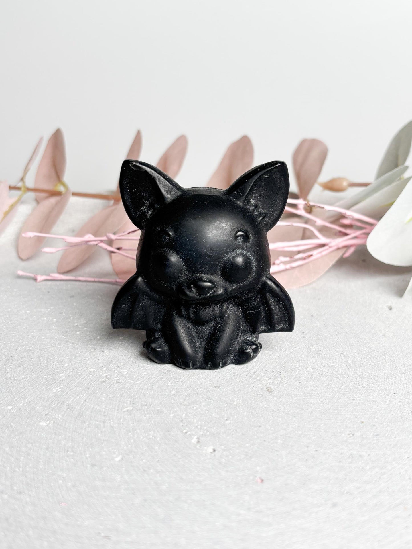 Fledermaus Figur Obsidian schwarz kleine Dekofigur aus Naturstein, poliert, ca. 5,7 cm, Obsidian Fledermaus, Edelsteinfigur, Kristall Deko