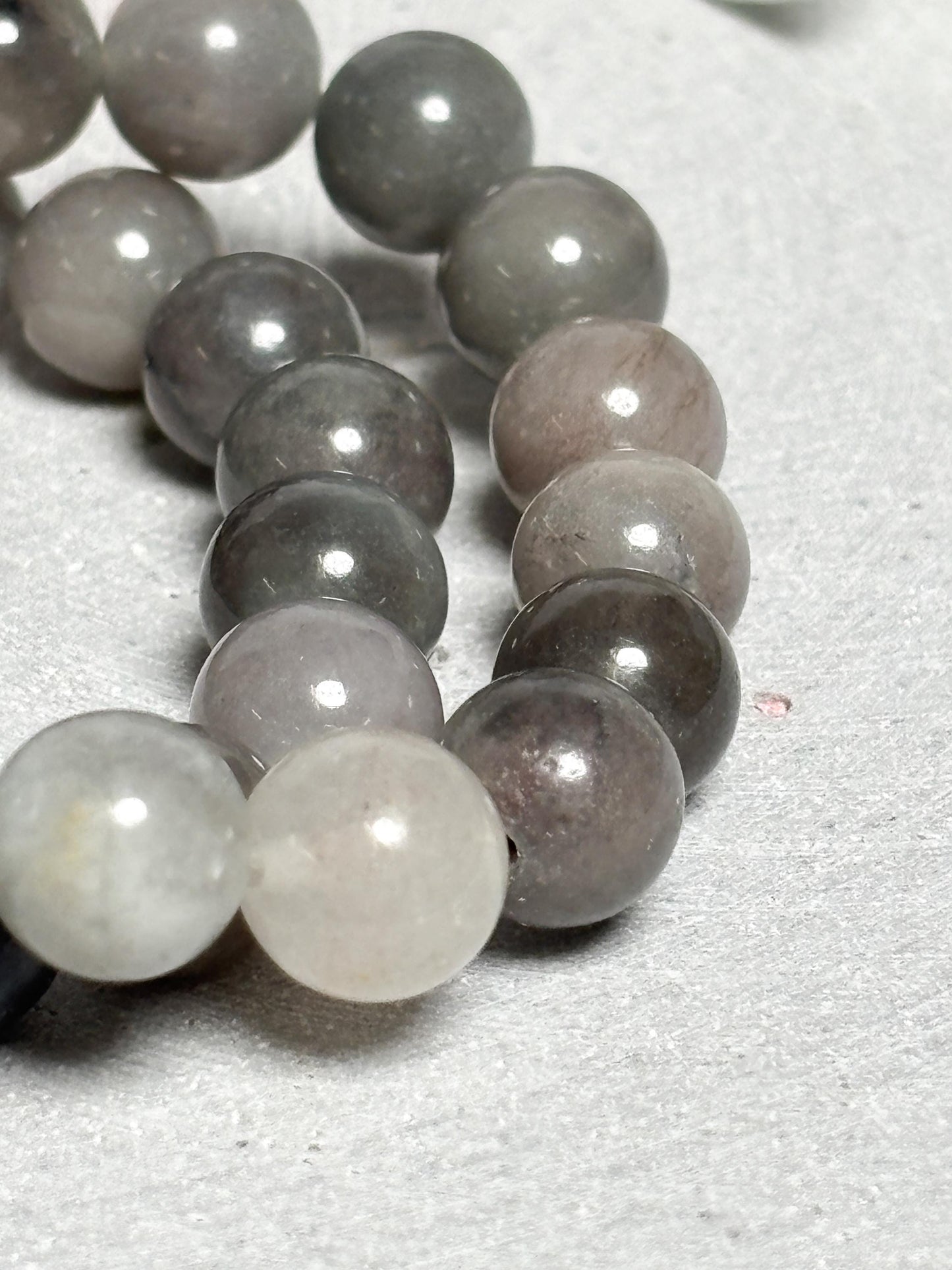 Grauer Achat Armband  elastisches Perlenarmband mit 10 mm runden Perlen, ca. 17,5 cm, Edelstein Schmuck, Naturstein Armband