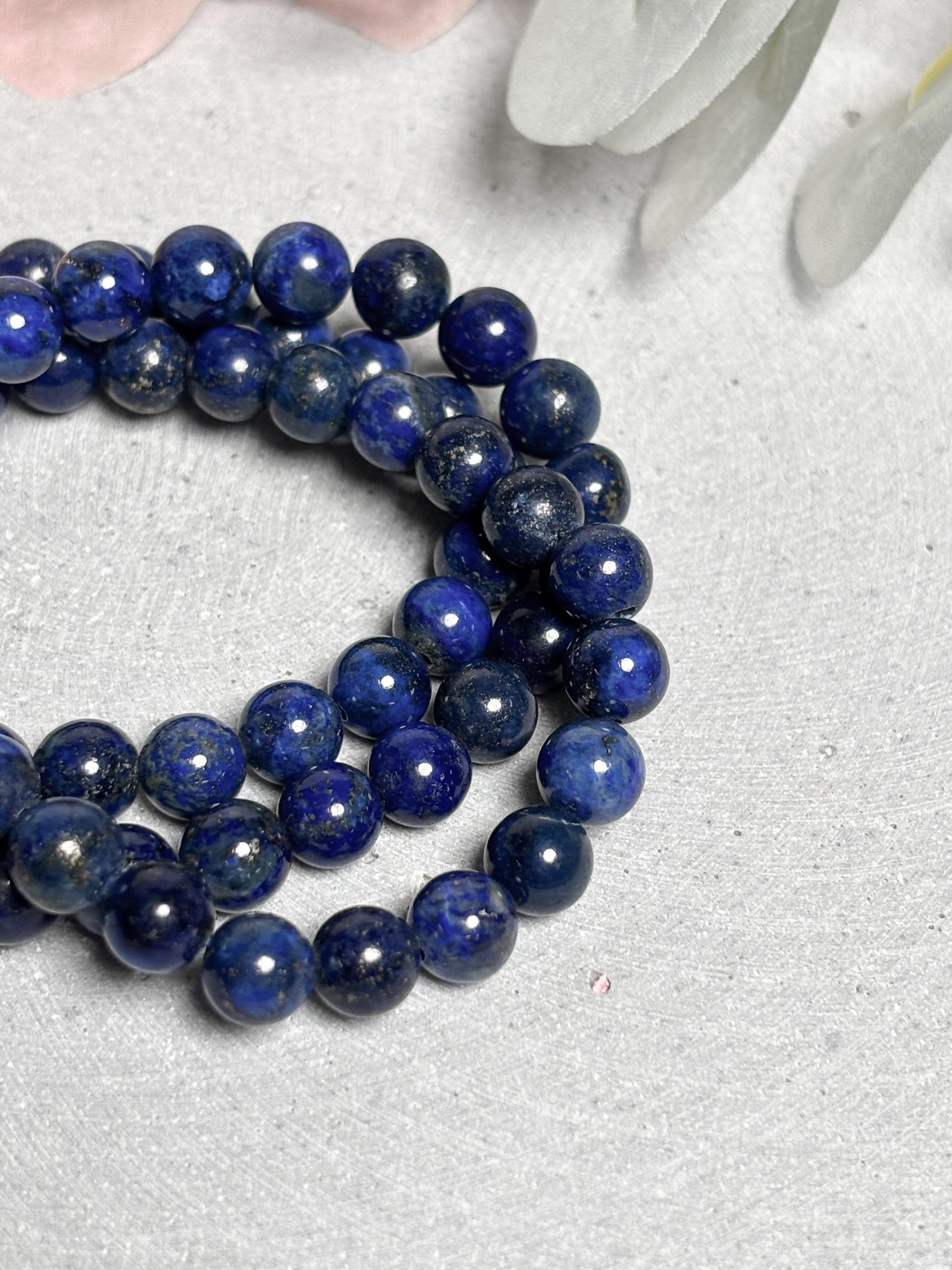 Lapislazuli Armband elastisches Perlenarmband ca. 17,5 cm mit 8 mm runden Perlen, Edelstein Schmuck in tiefem Blau