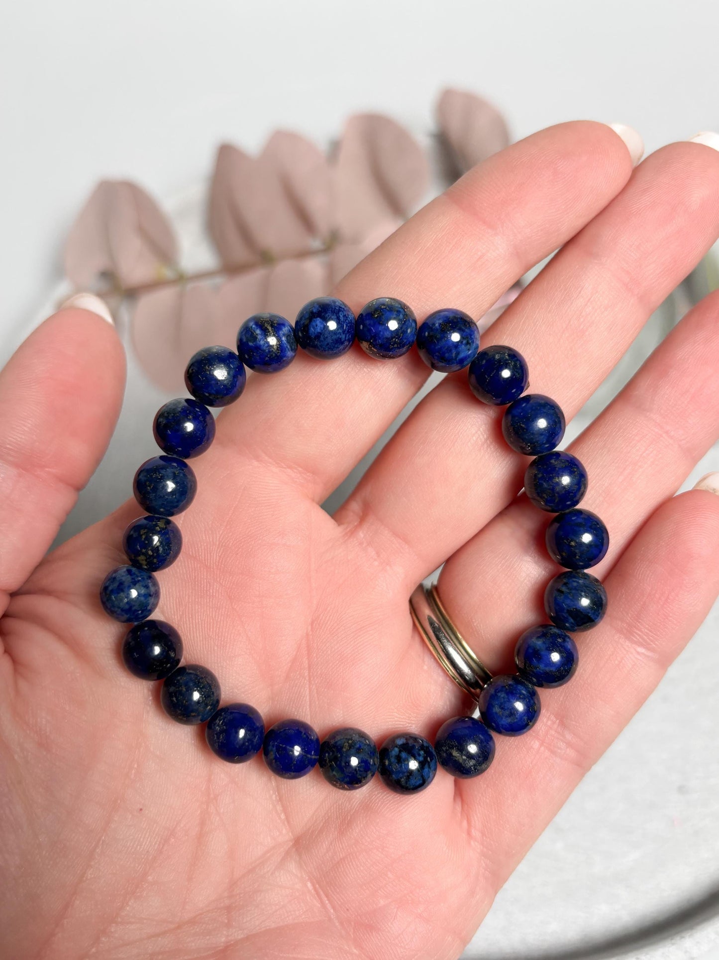 Lapislazuli Armband elastisches Perlenarmband ca. 17,5 cm mit 8 mm runden Perlen, Edelstein Schmuck in tiefem Blau