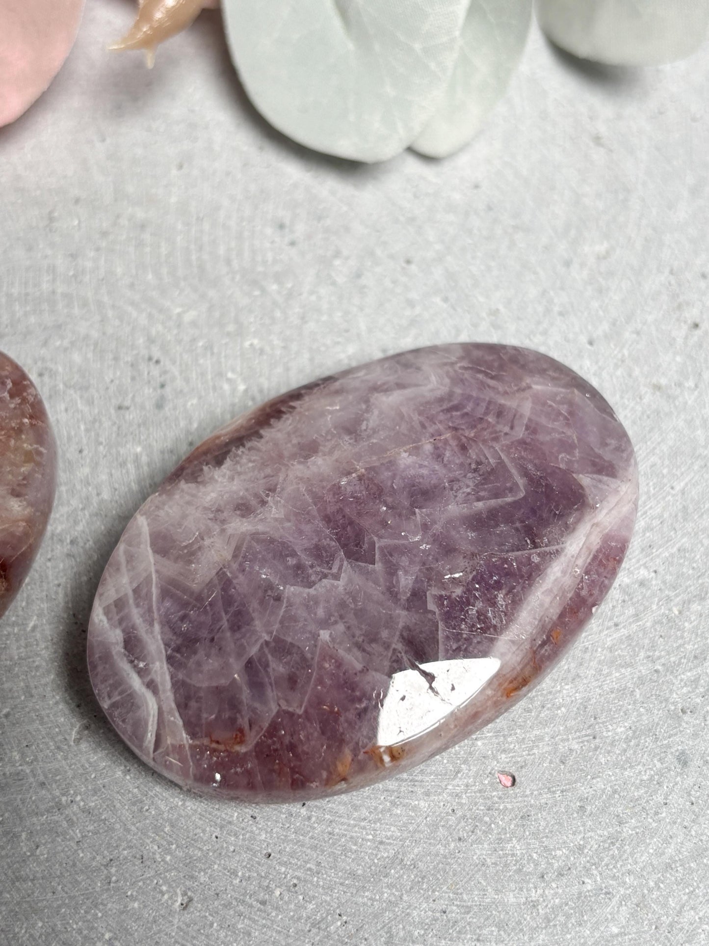 Amethyst Achat Handschmeichler ca. 6 x 4 cm Edelstein Palmstone, Naturstein Handstein, Kristall Deko, Healing Crystal