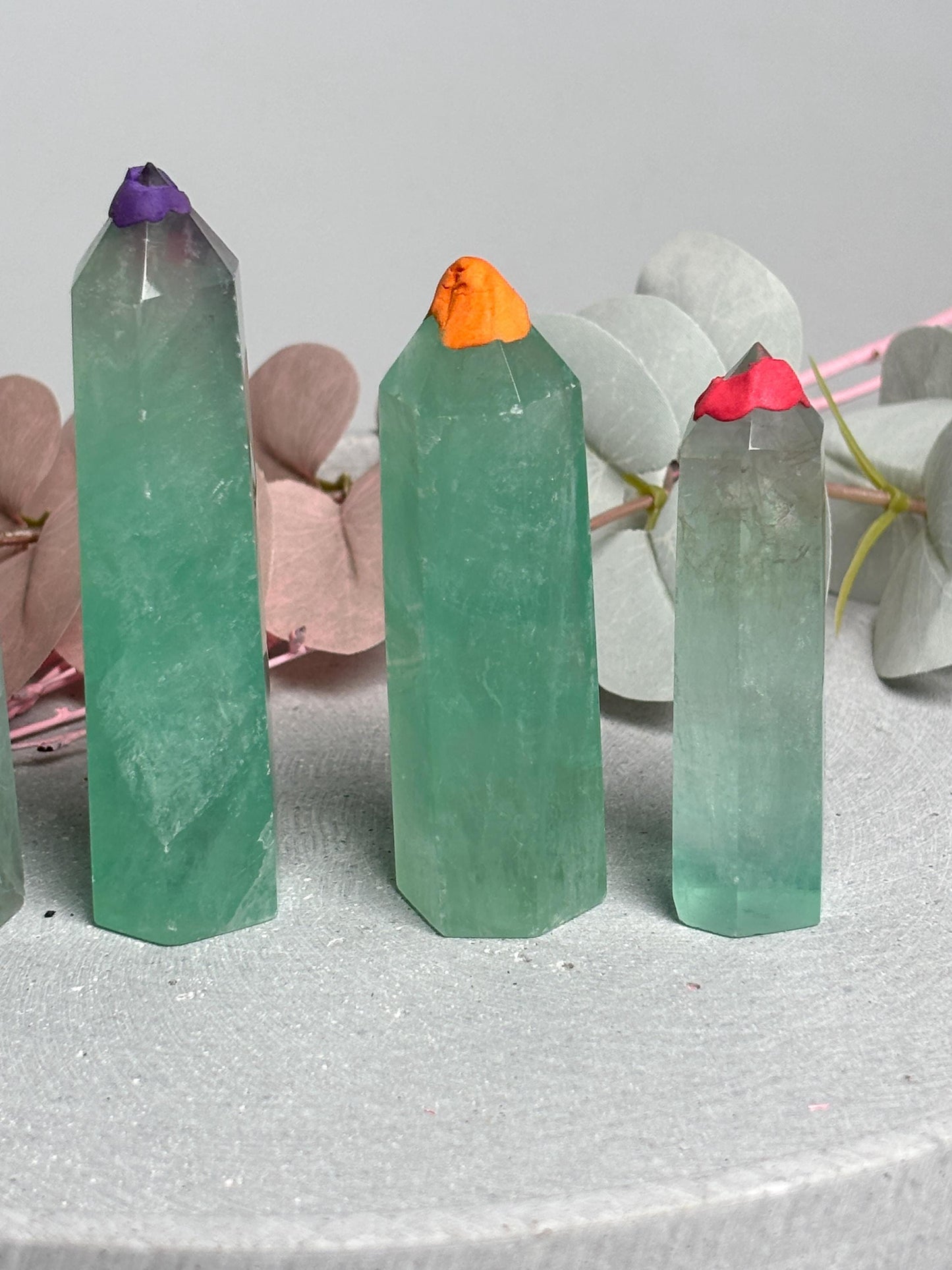 Grüner Fluorit Turm zwei Größen erhältlich, Fluorit Kristallturm, Edelstein Tower, Naturstein Deko, Green Fluorite Crystal Point
