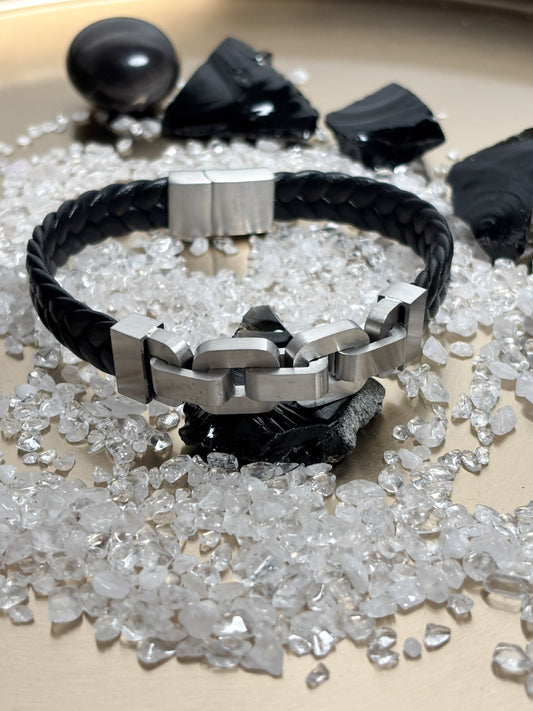 Schwarzes Lederarmband geflochten – Edelstahlkette & Verschluss – 21 cm – maskulin & elegant