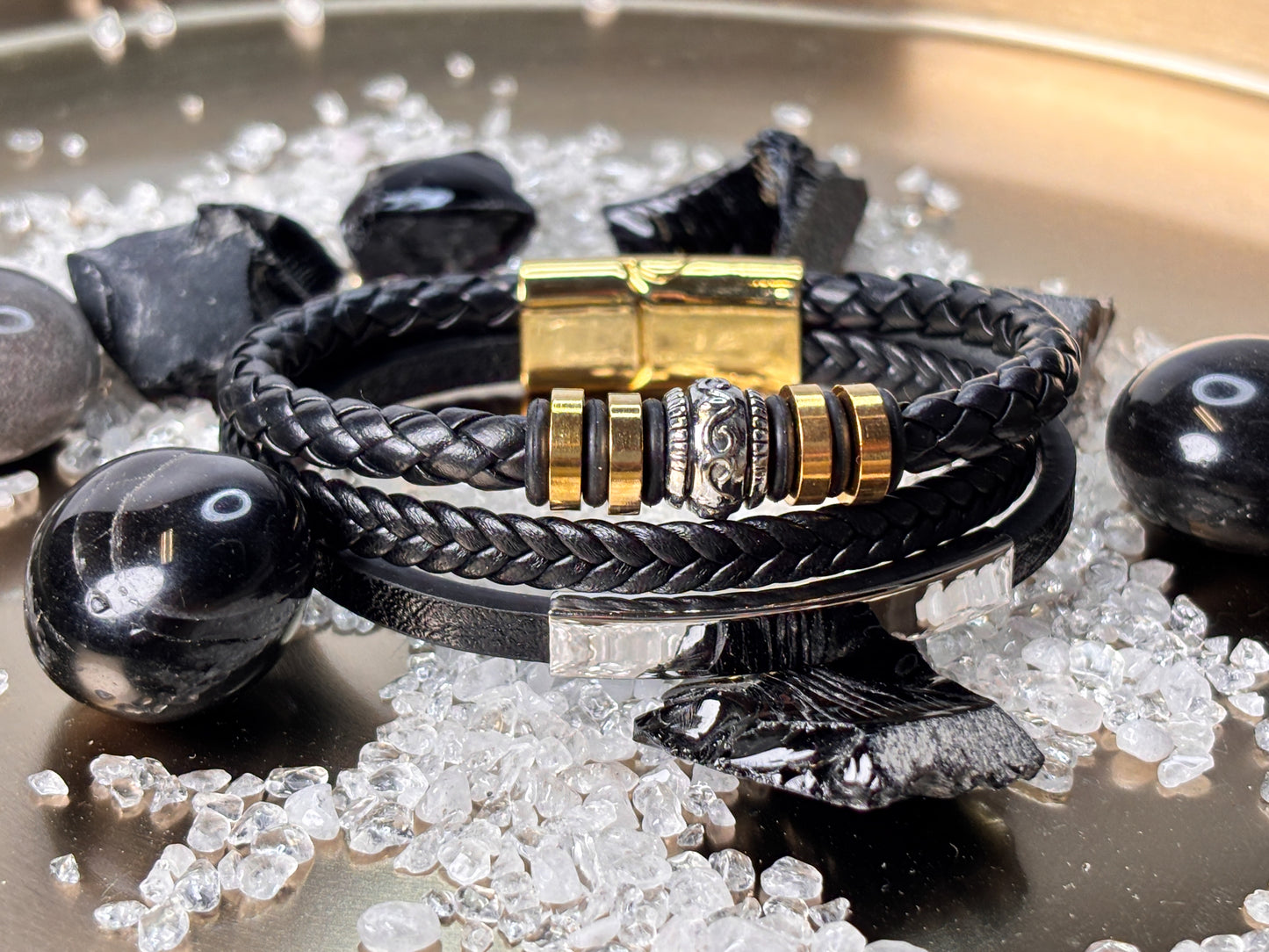 3-reihiges Lederarmband mit silber- & goldfarbenen Edelstahlelementen – Herrenarmband 21 cm mit Schnalle