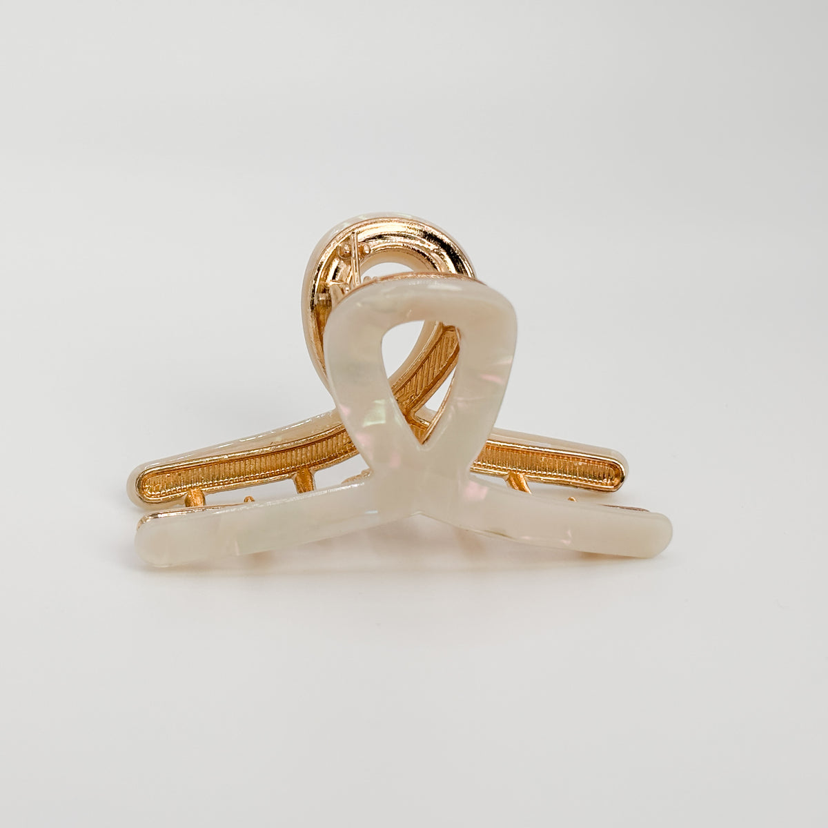 Kleine Haarklammer Schleifenoptik Gold mit weiß schimmernder Oberfläche 6x2,8 cm (Kopie)