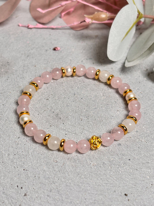 6mm Perlenarmband mit Rosenquarz, Mondstein & Süßwasserperlen - Zartes Elastisches Armband für Damen