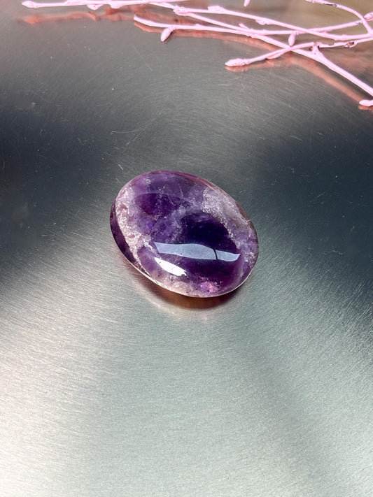 Amethyst Handstein Palmstone Naturstein poliert lila