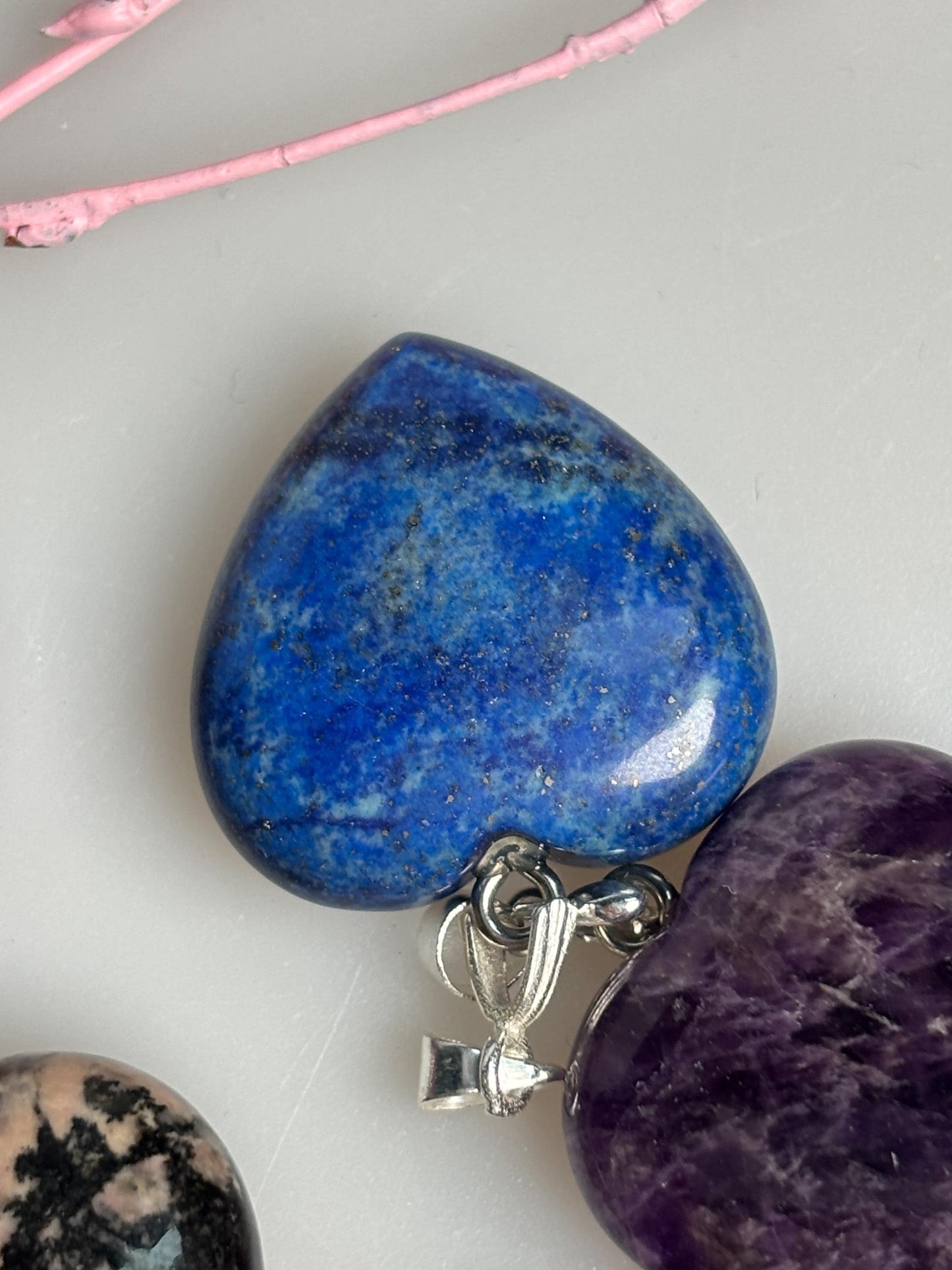 Edelstein Herz Anhänger Lapislazuli Amethyst Rhodonit Naturstein