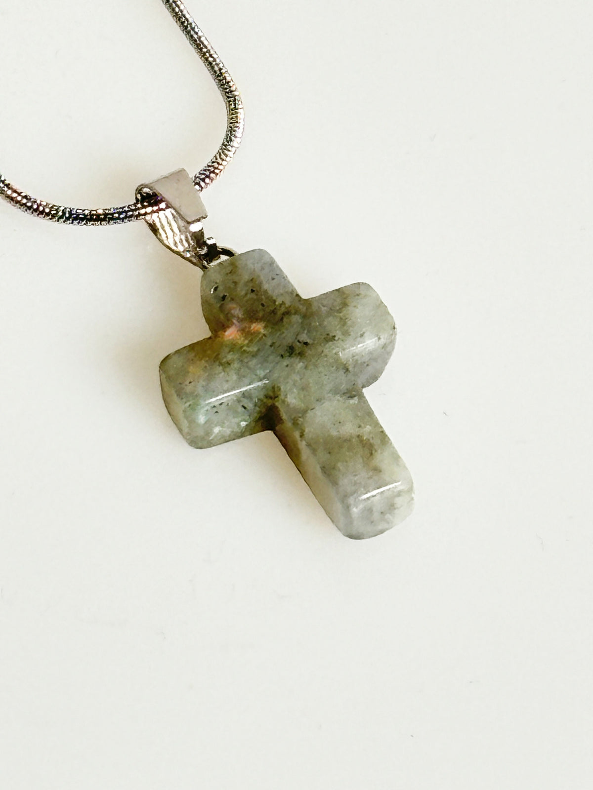 Kettenanhänger Kreuz Labradorit| Edelstein| Heilstein | Kristall | Intuition und Schutz
