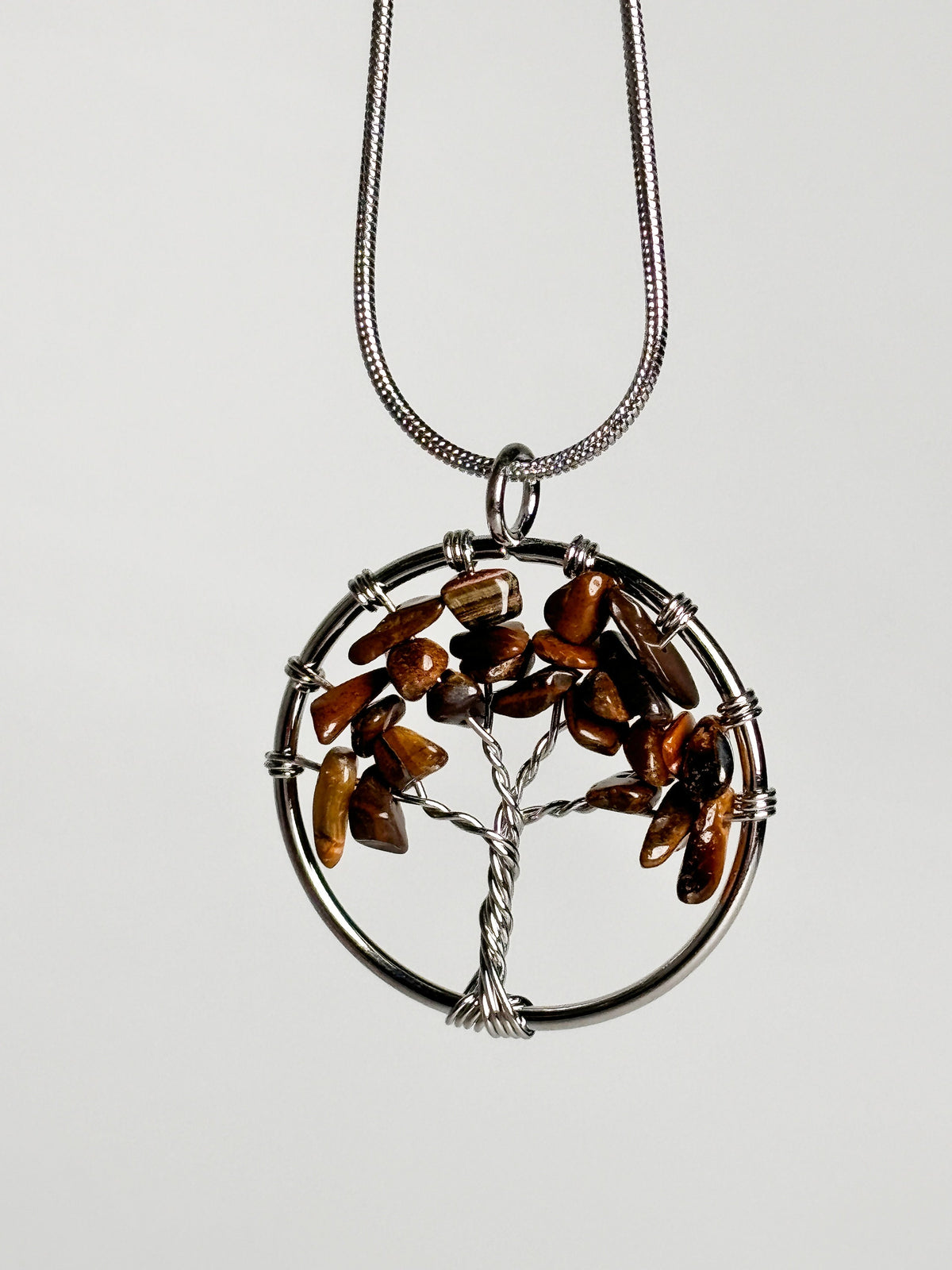 Tree of Life Kettenanhänger mit Tigerauge – Natürliche Harmonie