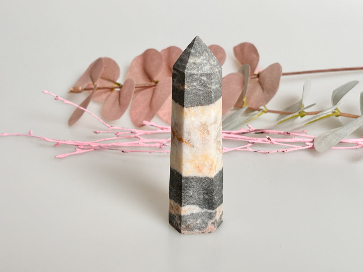 Pink Zebra Jaspis Turm - Natürliches Schmuckstück, 9,3x2,6cm, 100g