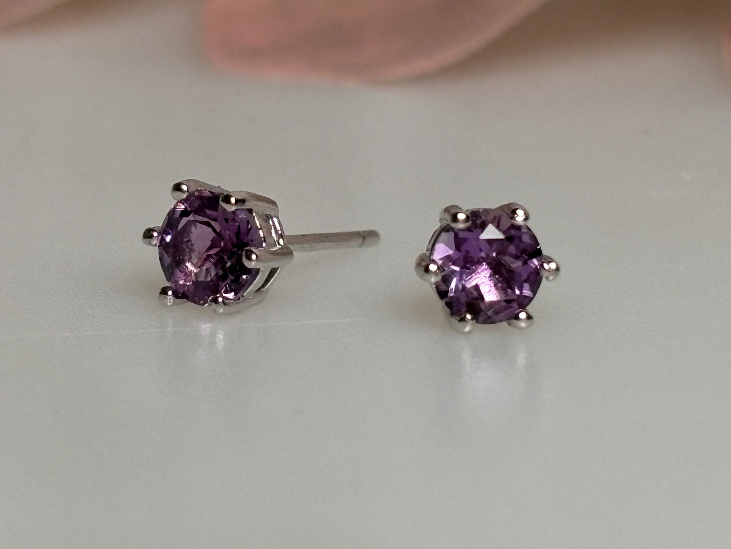 Elegant faceted amethyst stud earrings in silver setting, 4.4mm – Perfect for intuitive Pisces, root chakra healing