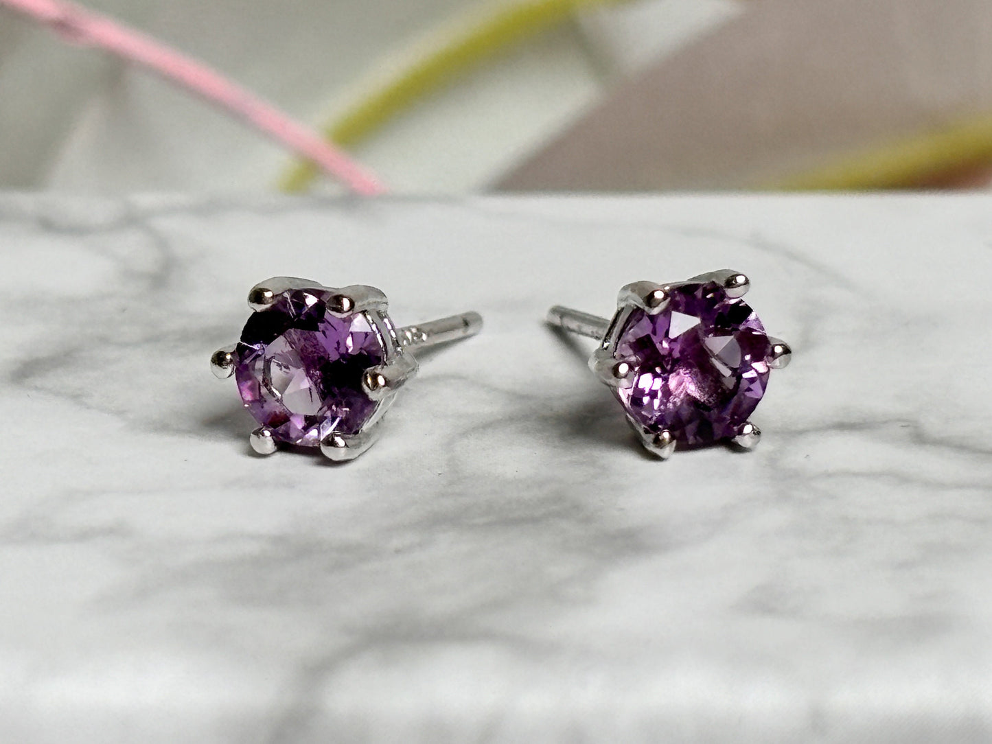 Elegant faceted amethyst stud earrings in silver setting, 4.4mm – Perfect for intuitive Pisces, root chakra healing