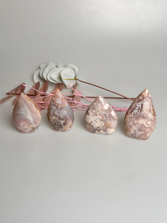 Natürlicher Pink Amethyst Freiform Tropfen mit funkelnden Drusen – Einzigartiger Edelstein, Heilstein, Geschenk