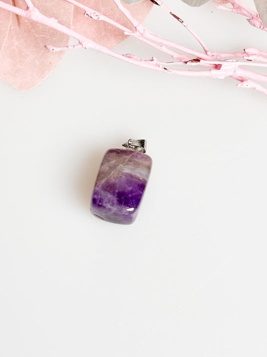 Eleganter Amethyst Würfel Kettenanhänger - Natürlicher Edelstein Schmuck, Lila Kristall Anhänger, Spiritueller Heilstein, Geschenk