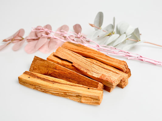 Palo Santo Stöckchen zum Räuchern und Reinigen – Natürliche Räucherwerk Stäbchen für Reinigung und Entspannung – 100% Reines Holz