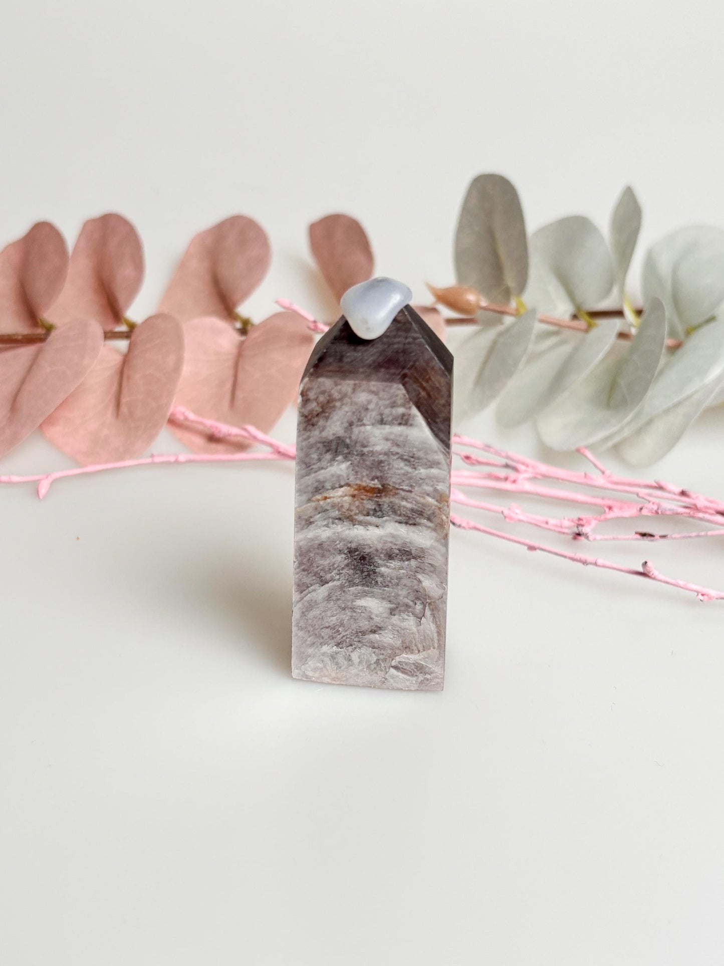 Beautiful purple mica tower with flash – natural stone crystal, sparkling healing stone, unique collector's item