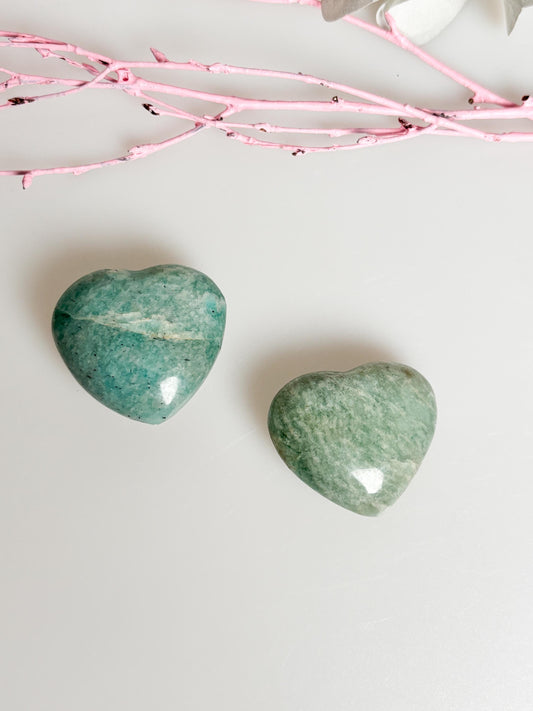 Beautiful Amazonite Hearts, approx. 3.7 cm tall - Decorative Crystal Hearts for Spiritual Practice, Meditation and Home Decoration